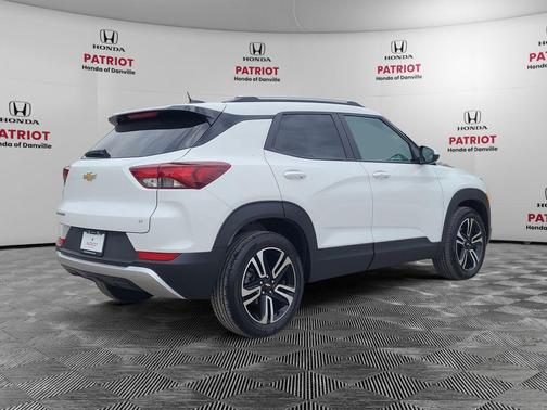 Summit White 2023 Chevrolet Trailblazer LT