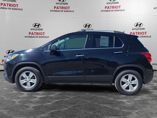 Mosaic Black Metallic 2020 Chevrolet Trax LT