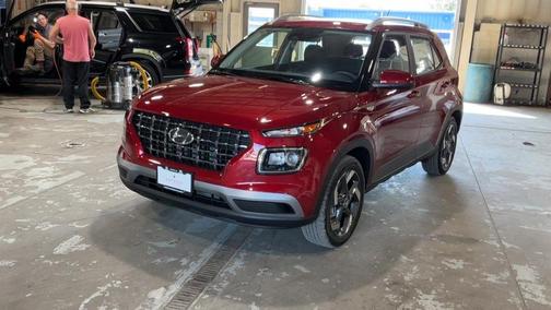 2025 Hyundai VENUE SEL