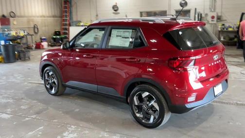 2025 Hyundai VENUE SEL