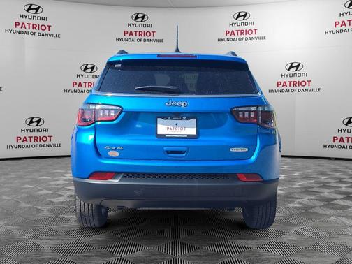 Hydro Blue Pearlcoat 2025 Jeep Compass Latitude
