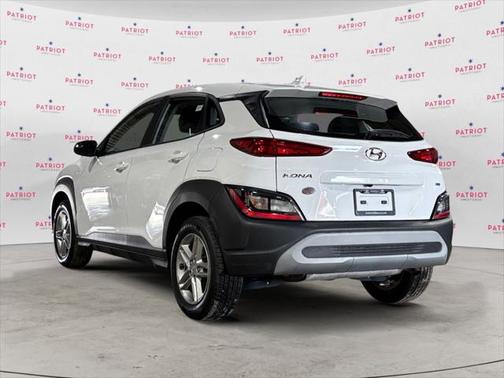 2022 Hyundai KONA SE