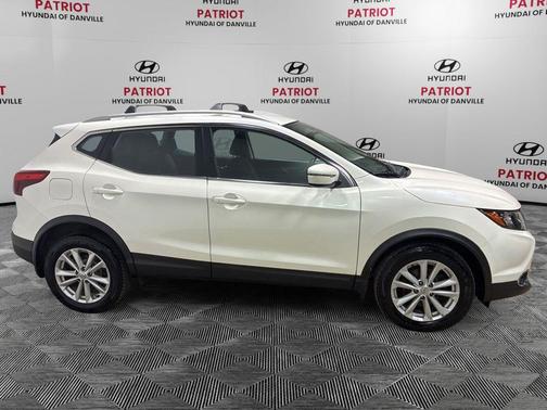 2017 Nissan Rogue Sport SV