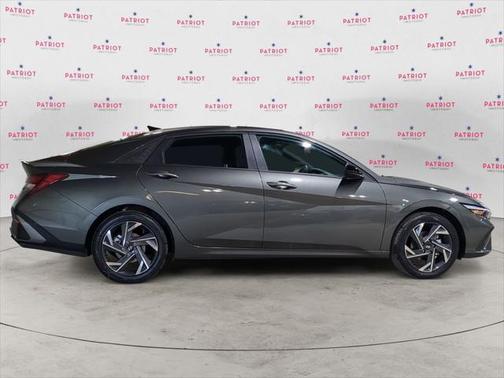 2025 Hyundai ELANTRA Sport