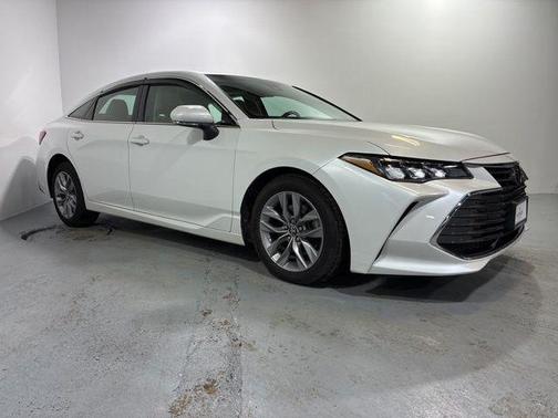 2020 Toyota Avalon XLE