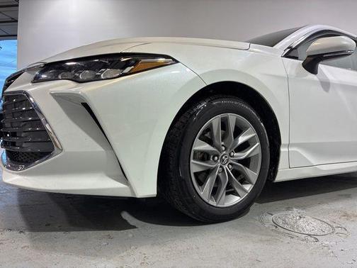 2020 Toyota Avalon XLE
