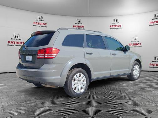 Vice White 2020 Dodge Journey SE Value