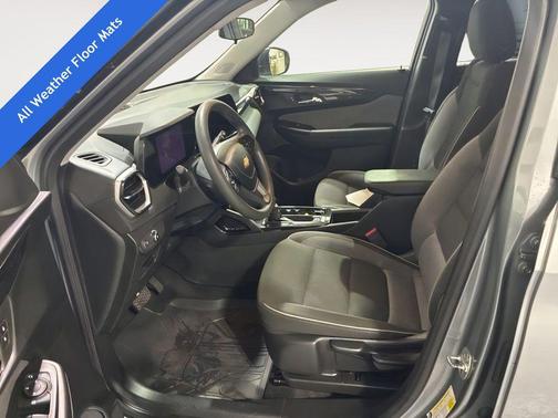 Sterling Gray Metallic 2024 Chevrolet Trailblazer LS