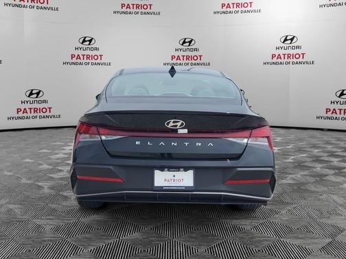 Abyss Black 2026 Hyundai ELANTRA Sport