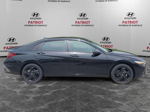 Abyss Black 2026 Hyundai ELANTRA Sport