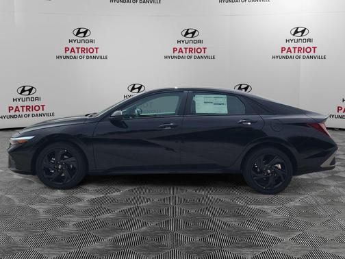 Abyss Black 2026 Hyundai ELANTRA Sport