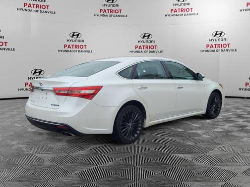 Blizzard Pearl 2016 Toyota Avalon Touring