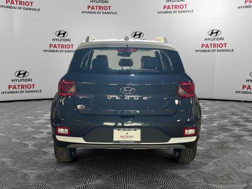Denim w/White Roof 2026 Hyundai VENUE SEL w/Two-Tone Roof