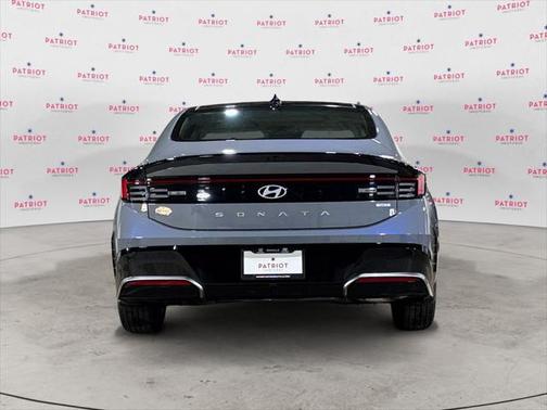 2025 Hyundai SONATA Hybrid Limited
