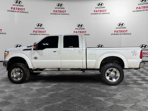 White 2016 Ford F-250 Lariat