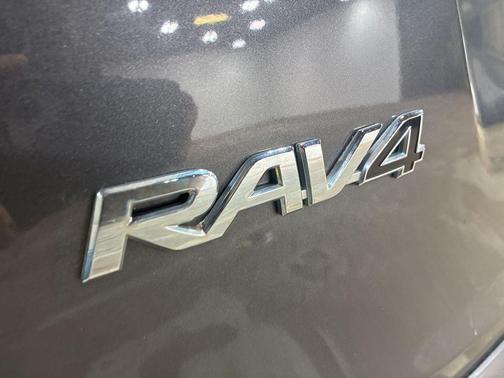 2018 Toyota RAV4 