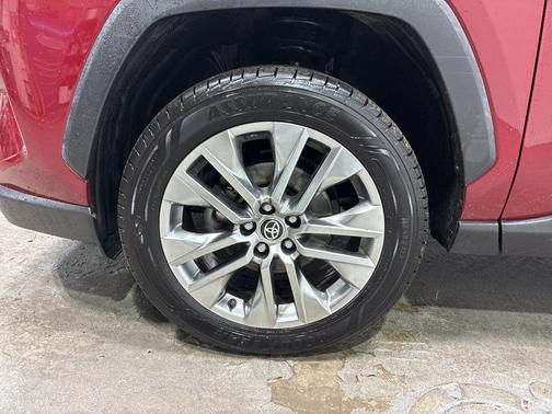 2020 Toyota RAV4 Limited