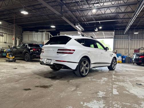 2022 Genesis GV80 2.5T