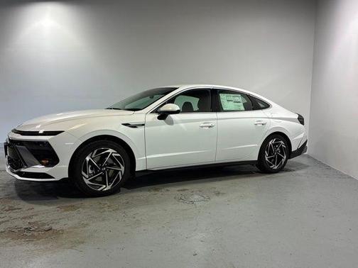 2026 Hyundai SONATA SEL