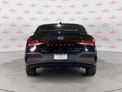 2025 Hyundai ELANTRA Sport