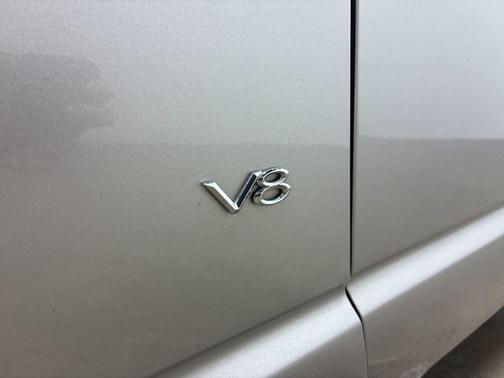 2004 Ford Thunderbird Base