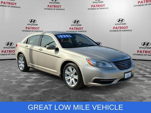 2013 Chrysler 200 LX