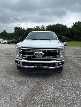 Oxford White 2026 Ford F-250 XLT