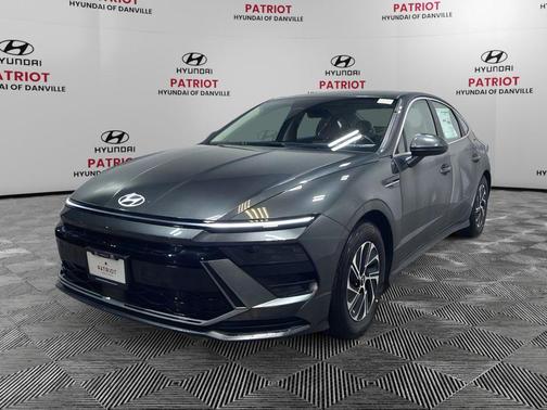 2026 Hyundai SONATA Hybrid Base