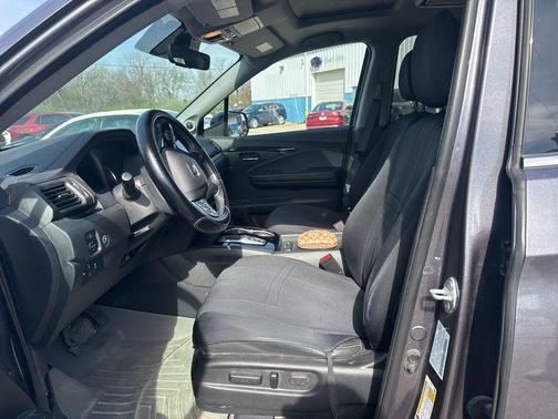 Gray 2021 Honda Pilot Touring 8-Passenger