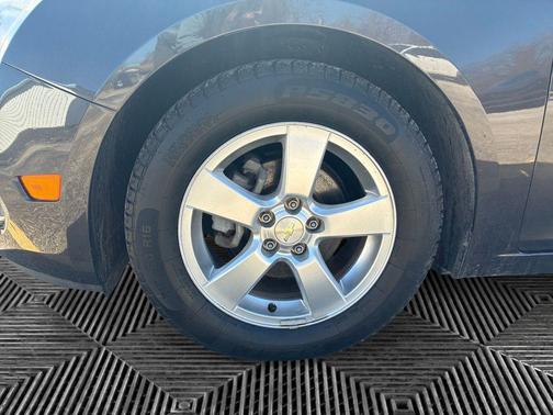 Tungsten Metallic 2016 Chevrolet Cruze Limited 1LT