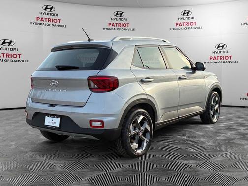 Shimmering Silver 2026 Hyundai VENUE SEL