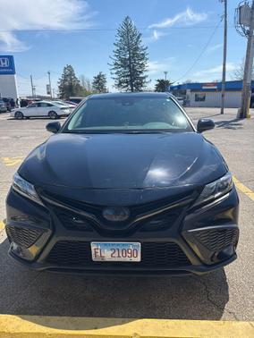Midnight Black Metallic 2023 Toyota Camry SE