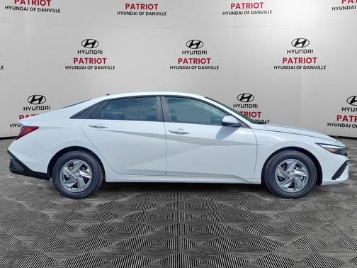 Serenity White 2026 Hyundai ELANTRA SE