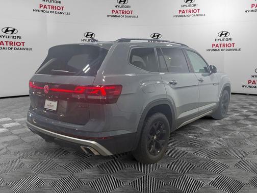 2025 Volkswagen Atlas 2.0T Peak Edition