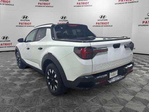 Atlas White 2026 Hyundai SANTA CRUZ SEL Activity