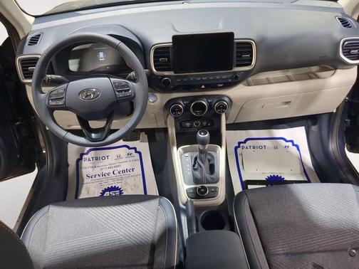 2025 Hyundai VENUE Limited