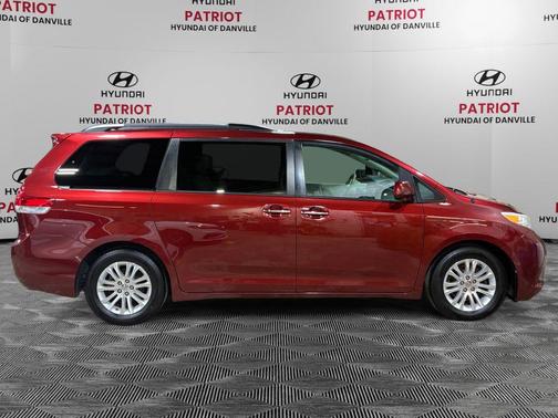 2014 Toyota Sienna XLE