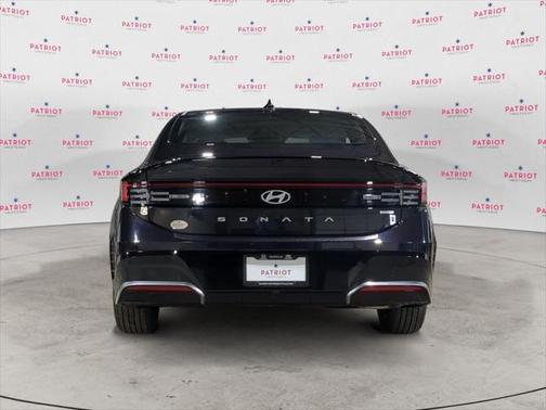2025 Hyundai SONATA Hybrid SE