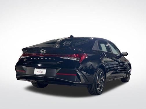 2025 Hyundai ELANTRA HEV Limited