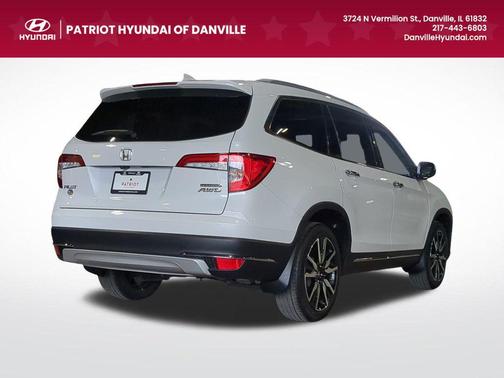 2022 Honda Pilot Touring 8-Passenger