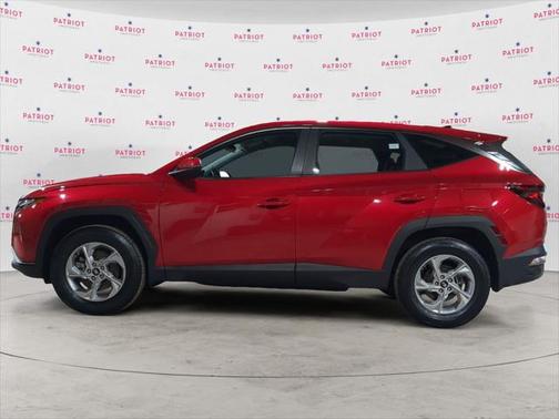 2022 Hyundai TUCSON SE