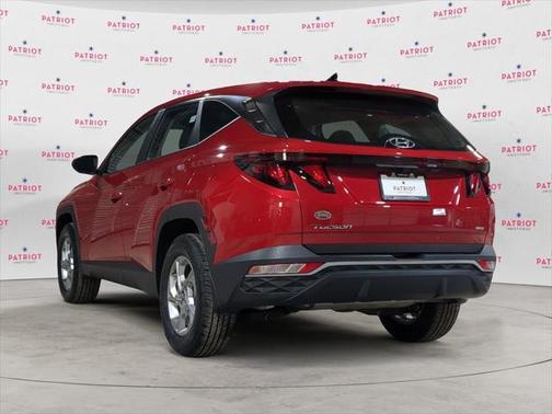 2022 Hyundai TUCSON SE