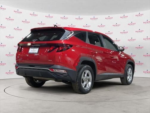 2022 Hyundai TUCSON SE