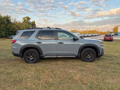 2023 Honda Pilot AWD TrailSport