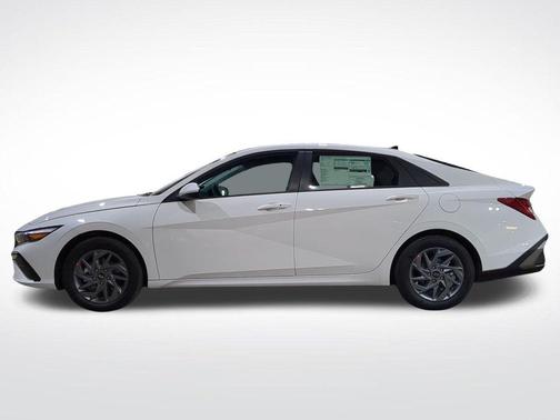 2025 Hyundai ELANTRA HEV Blue