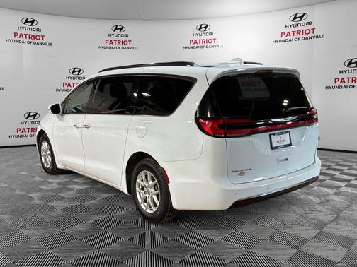 2021 Chrysler Pacifica Touring L