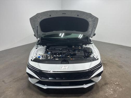 2026 Hyundai ELANTRA Sport