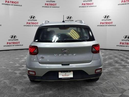 Shimmering Silver 2025 Hyundai VENUE SEL