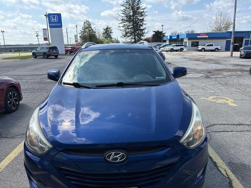 2015 Hyundai TUCSON SE