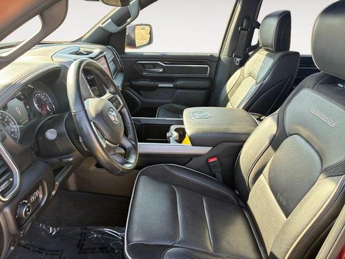 Delmonico Red Pearlcoat 2022 RAM 1500 Laramie